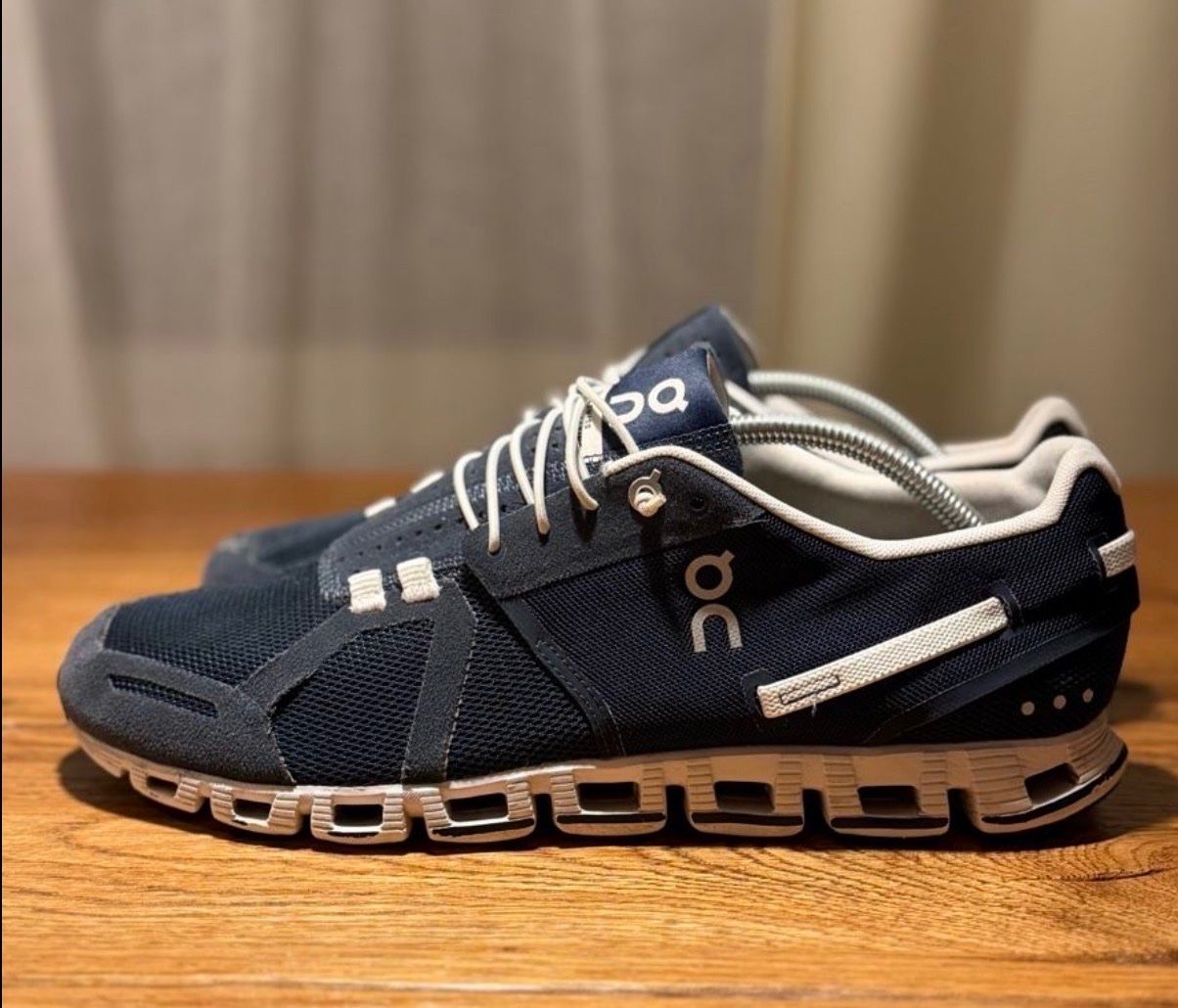On Herrenschuhe: ON Running Cloud Gr. 43 – Gebraucht aus Rafz von ajm_ssh2