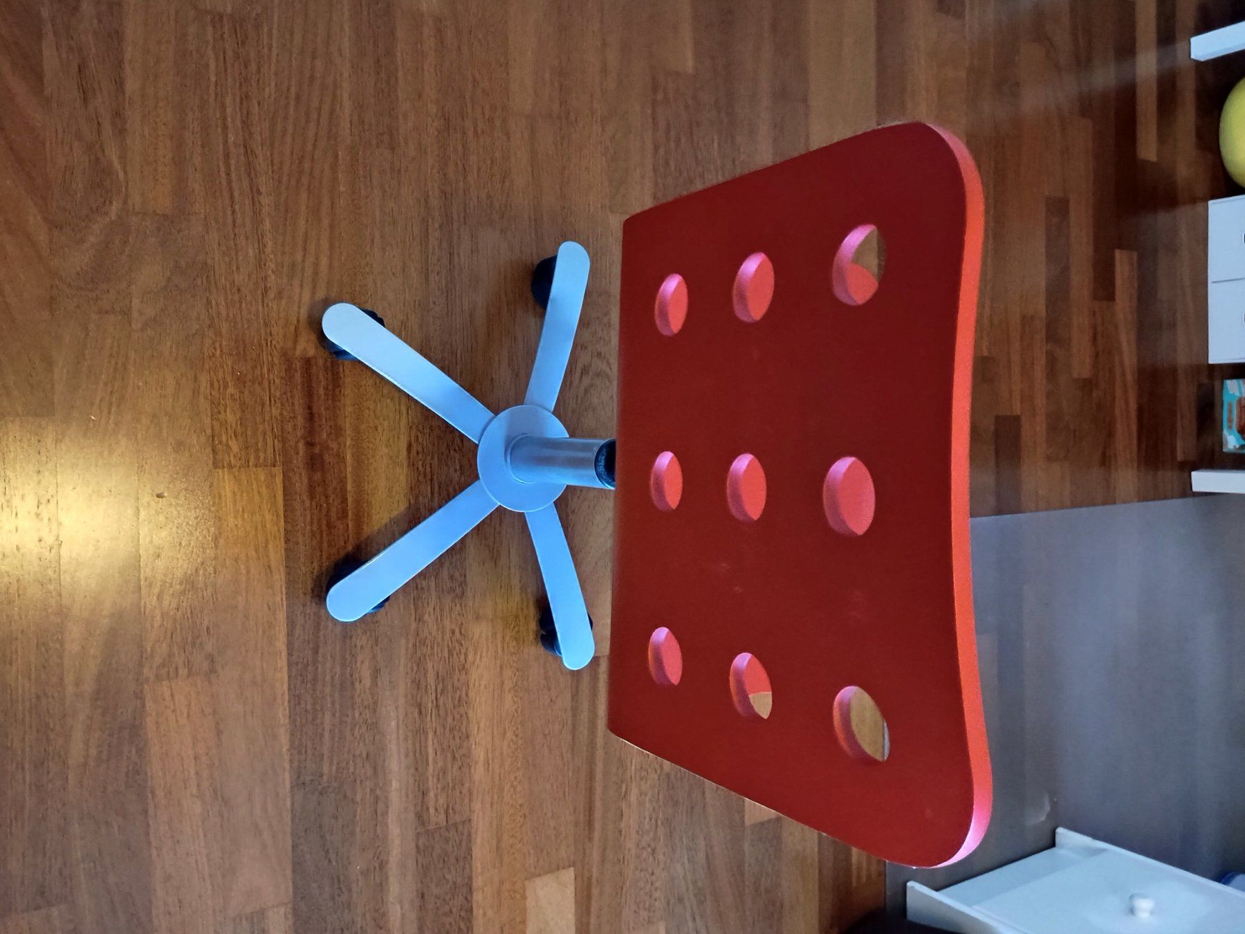 Ikea Stühle: Kinderbürostuhl rot mit Rollen gebraucht – Gebraucht aus Fislisbach von R1150r 1