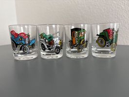 4 antike Gläser mit Oldtimer-Motiv, perfekt für den Sommer!