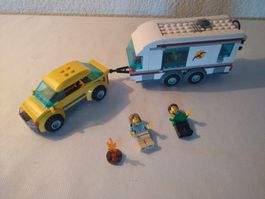Lego - Voiture et sa caravane