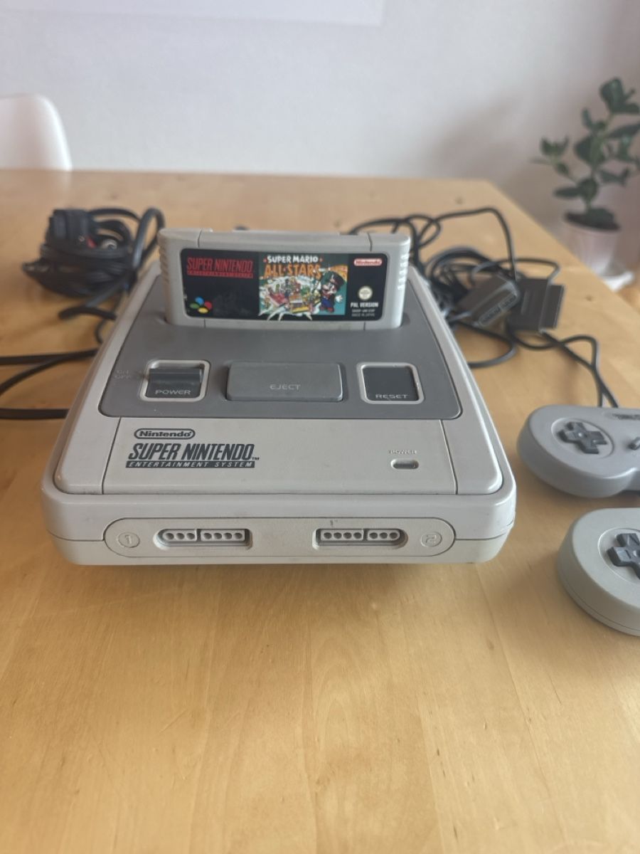 Nintendo Console: Console Super Nintendo avec jeu et accessoires bon état – Usato da Flanthey venduto da juju0794 1