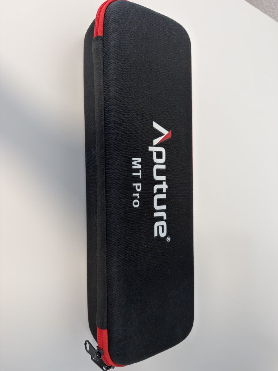 Lampade: Aputure MT Pro – Usato da Murten venduto da 0O7 3