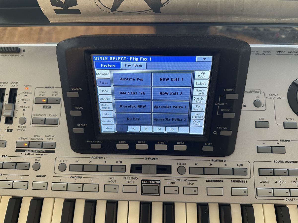 Korg Strumenti musicali: Korg Pa3X Musikant – Usato da basel venduto da Riko-Basel 1