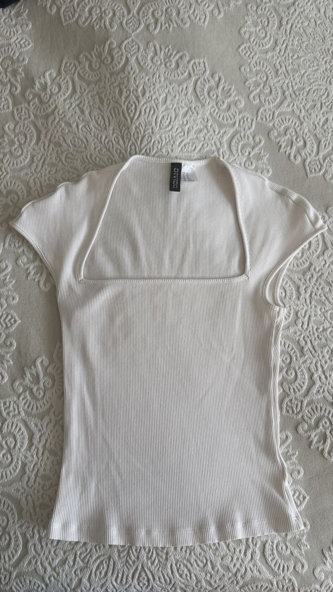 H&M T-shirts: Shirt Gr XS  – Neuf (Voir description) à Hünenberg See par Schulers