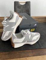 New Balance 327