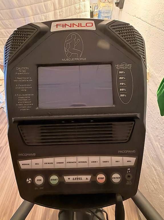 Finnlo Hometrainer: Finnlo E-Glide SR Ellipsentrainer - schwarz – Gebraucht aus Klingnau von Unico56 3