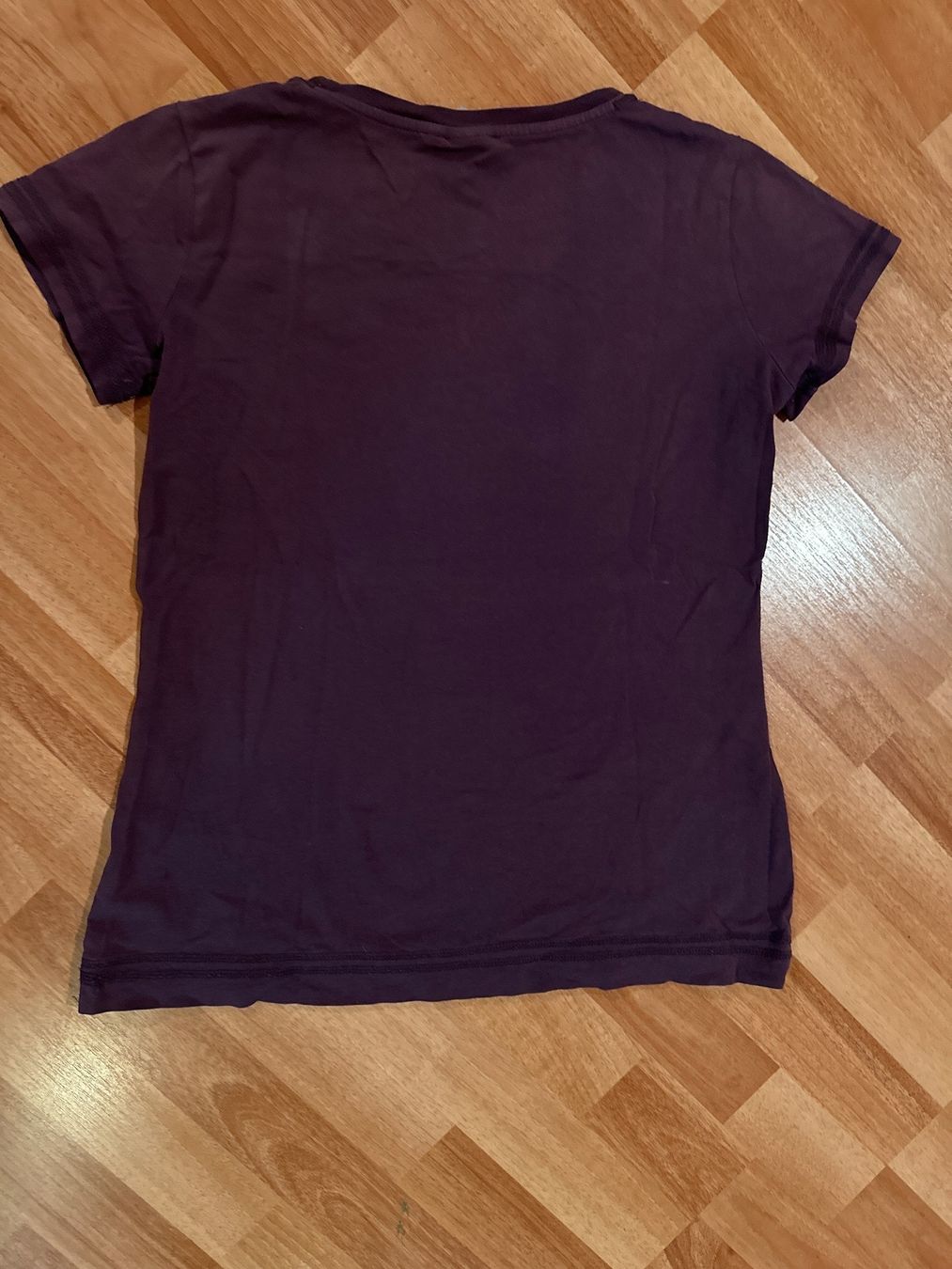 Converse T-Shirts: Converse T-Shirt Gr. XL violett – Gebraucht aus Heiden von fam_797q 1