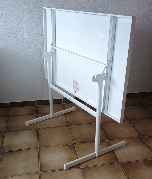 Schaffner Tische: Schaffner Metall-Tisch Weiss, 117 x 70 - in TOP Zustand – Gebraucht aus Dietikon von esOctopus 5