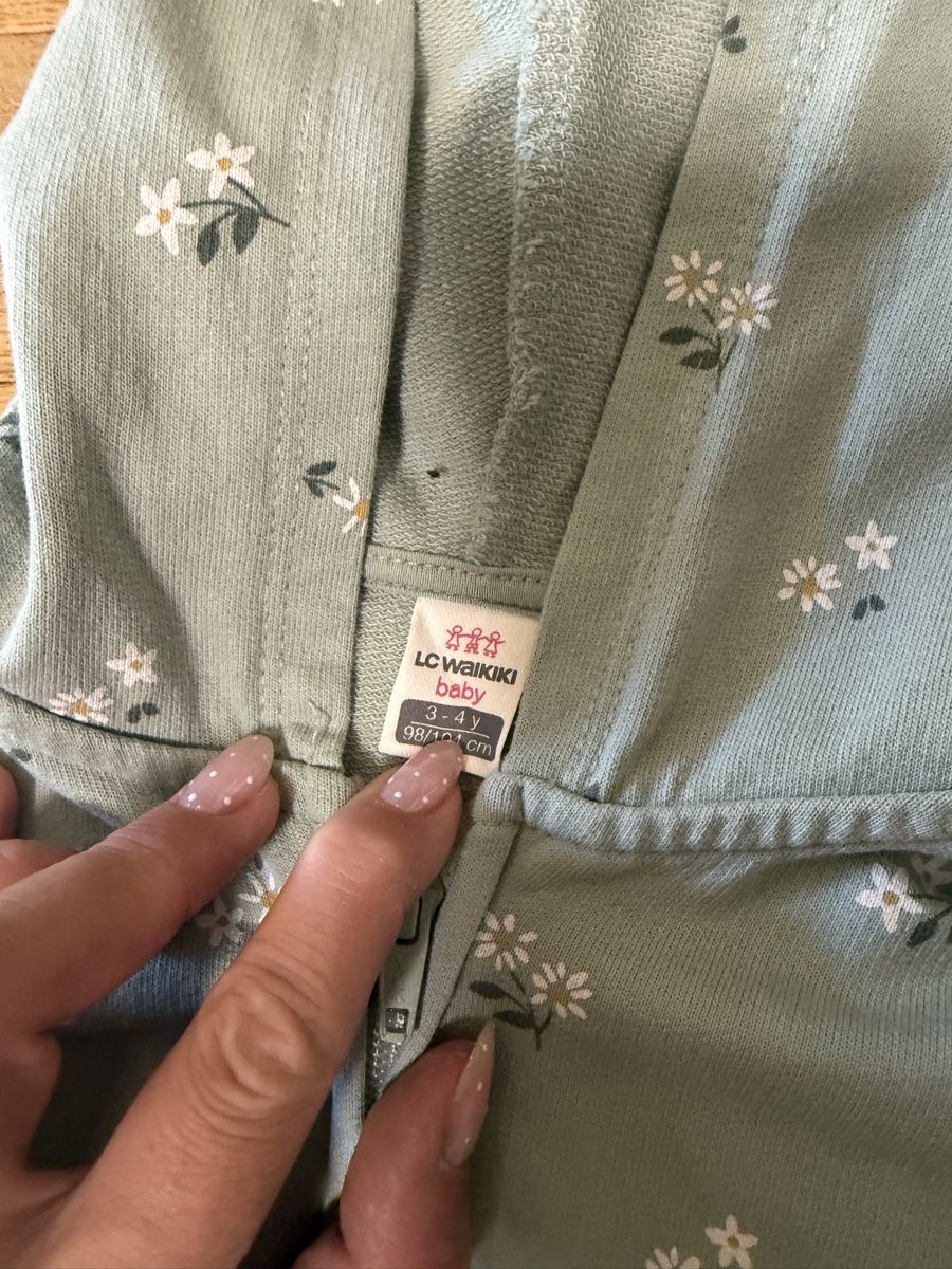 Lotti & Set di vestiti: Ensemble Waikiki LC 98/104 – Usato da La Tour-de-Peilz venduto da Leeleeka 1