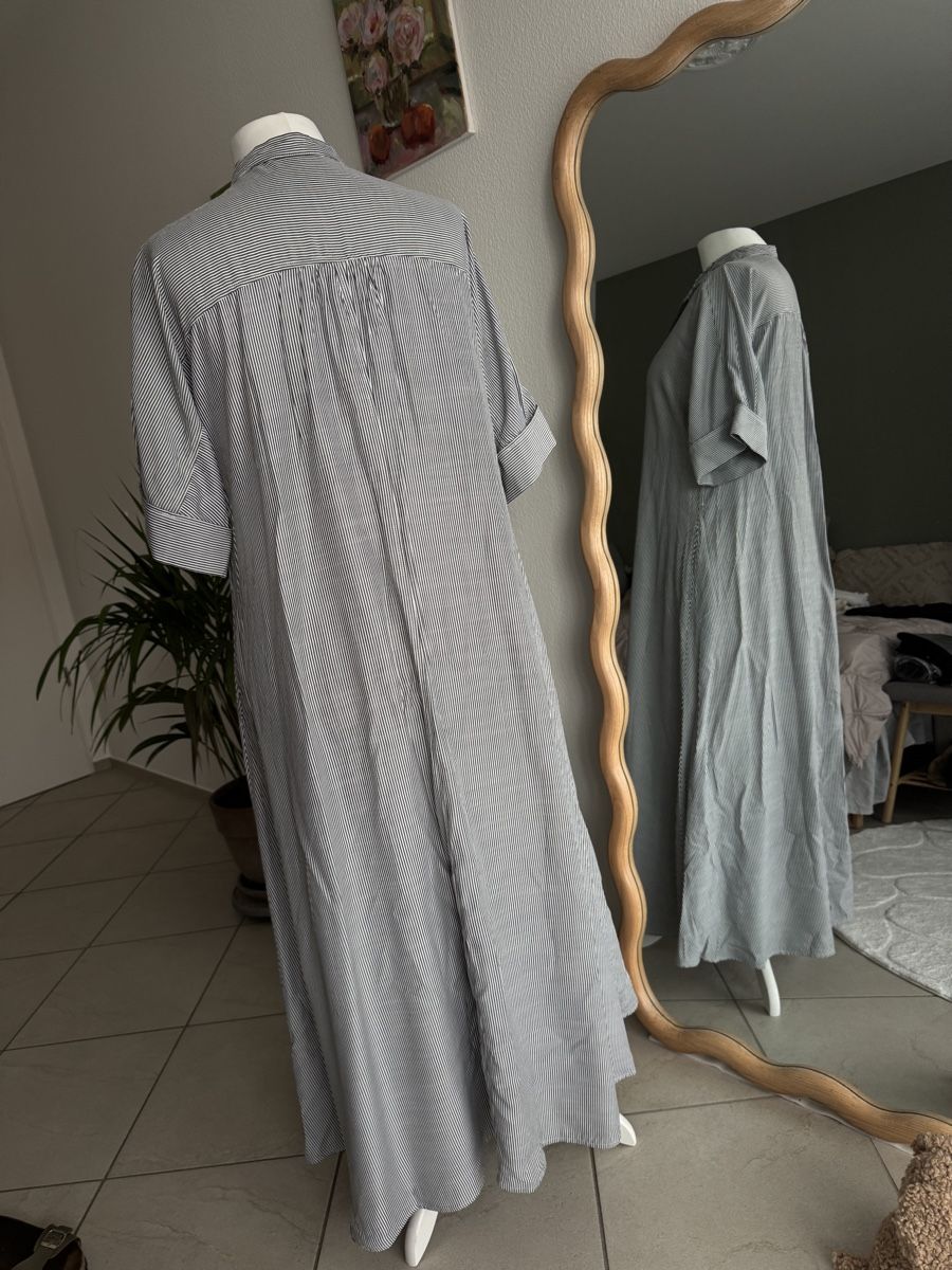 Vestiti: Gestreiftes Kleid dunkelgrau-weiss – Nuovo (secondo la descrizione) da Muttenz venduto da einfach-schoen 2