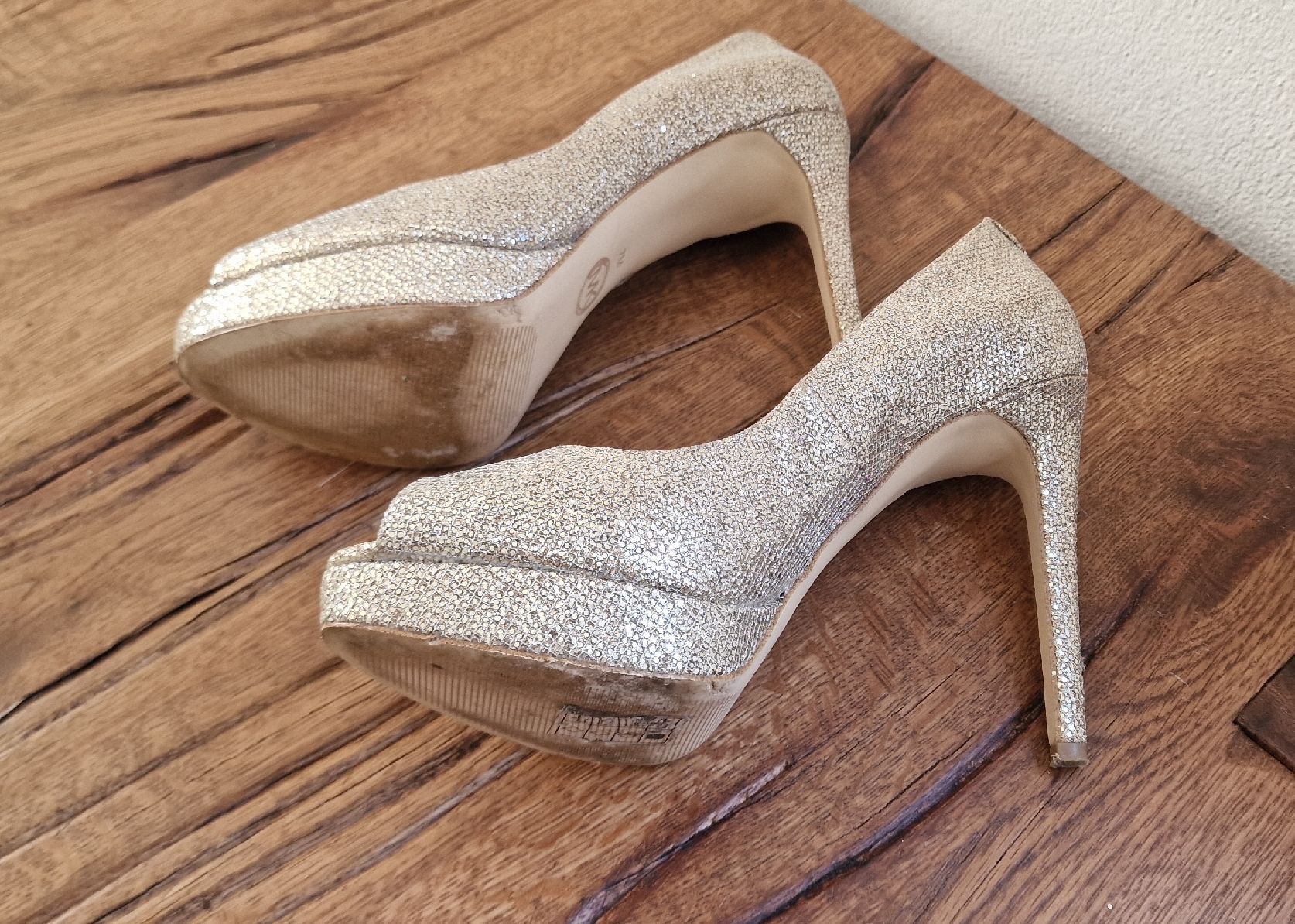 Michael Kors Damenschuhe: Michael Kors Gr. 40 (7M) – Gebraucht aus Mollis von PilatusStern 5