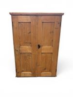 Alpenländischer Kleinschrank
