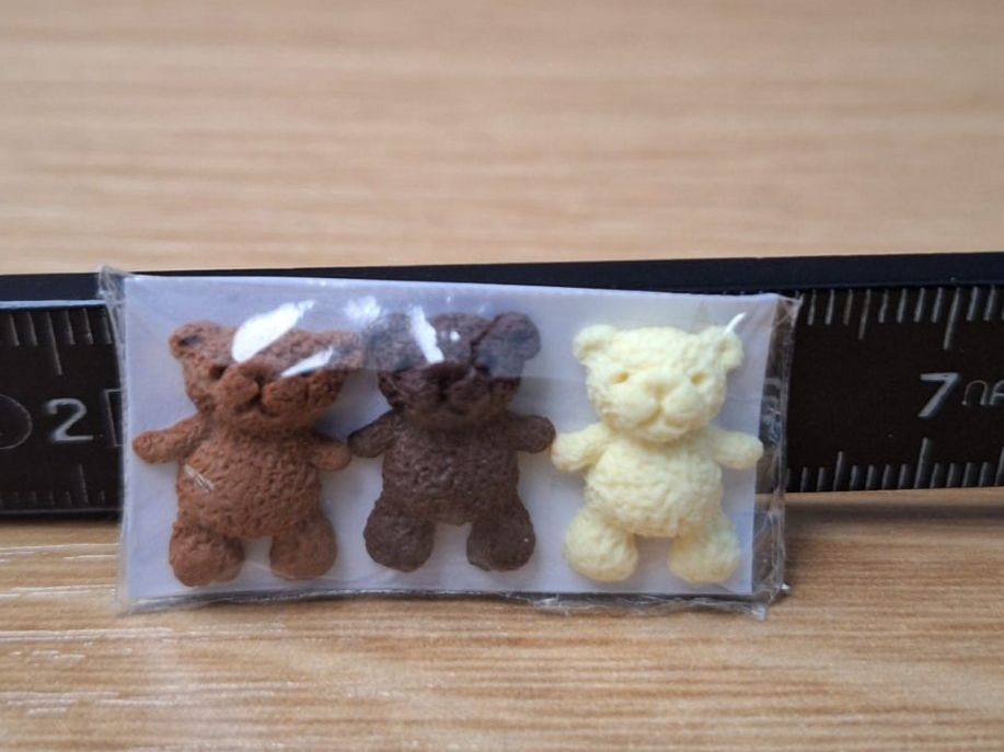 Puppenhäuser & -möbel: Handgemachte Schoko Bärchen – Neu (gemäss Beschreibung) aus Zürich von HandmadeTinyFood