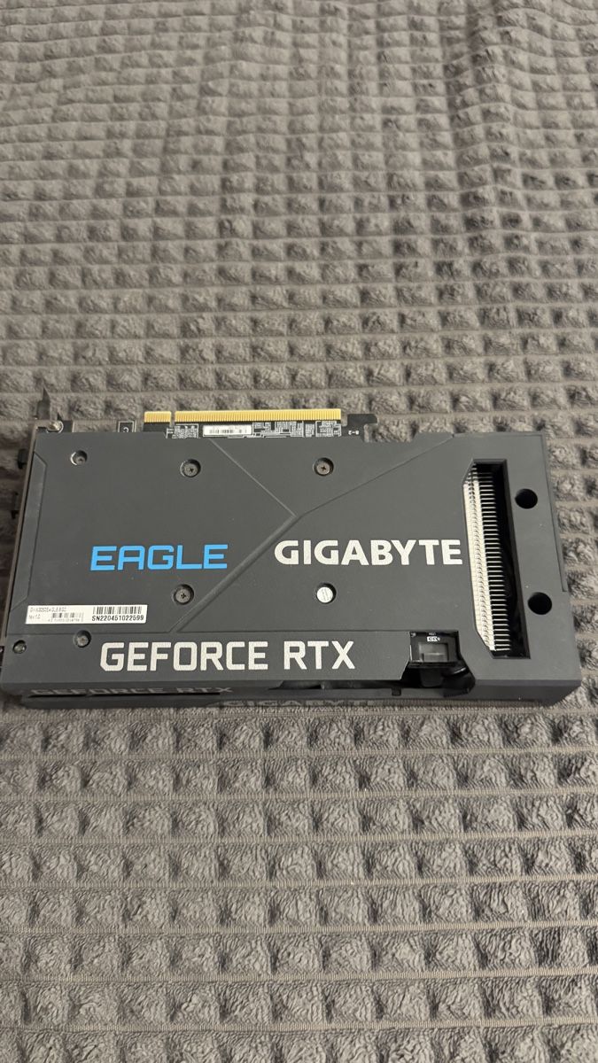 Nvidia Cartes graphiques: Grafikkarte rtx 3050  – D'occasion à Neuendorf par B.Bolliger