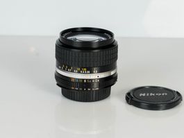 Nikon Nikkor 24mm 1:2.8 AIS