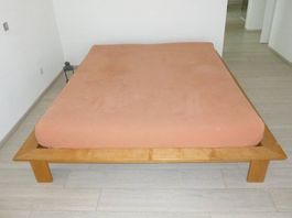 Sato Doppelbett  Massiv-Holz