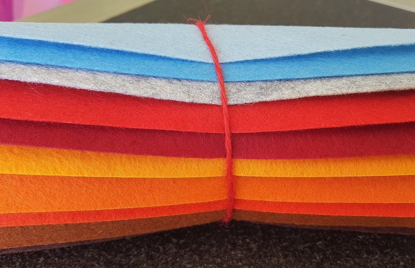 Kit bricolage: BASTELFILZ-SET 10 Platten 30x30 cm, Set 25 felt – Nuovo (secondo la descrizione) da Langenthal venduto da flowersNbirds 1