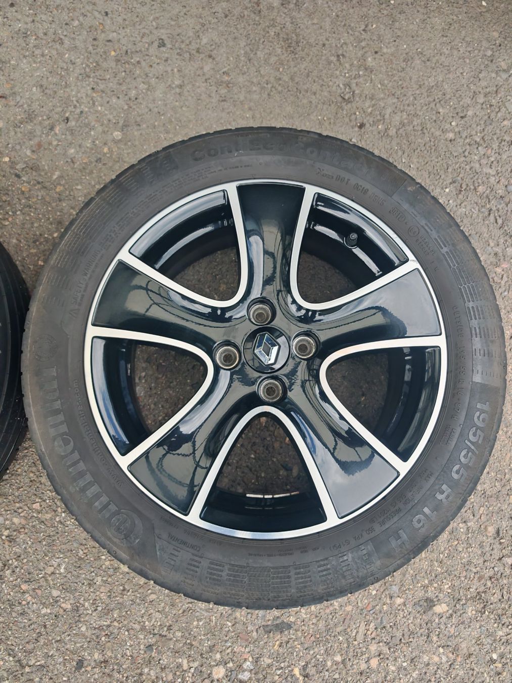 Renault Pneumatici & Ruote complete: Renault Räder 6.5x16 – Usato da Richenthal venduto da maenggi16