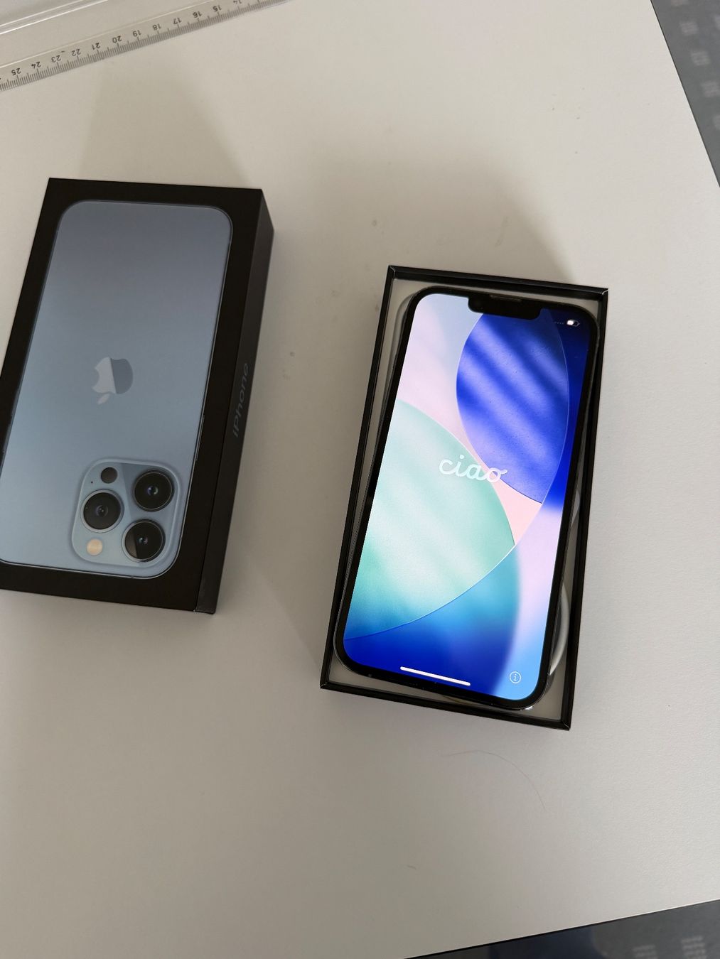 Apple Handys / Smartphones: Apple iPhone 13 Pro hellblau gebraucht im Originalkarton – Gebraucht aus Riken AG von hardworker