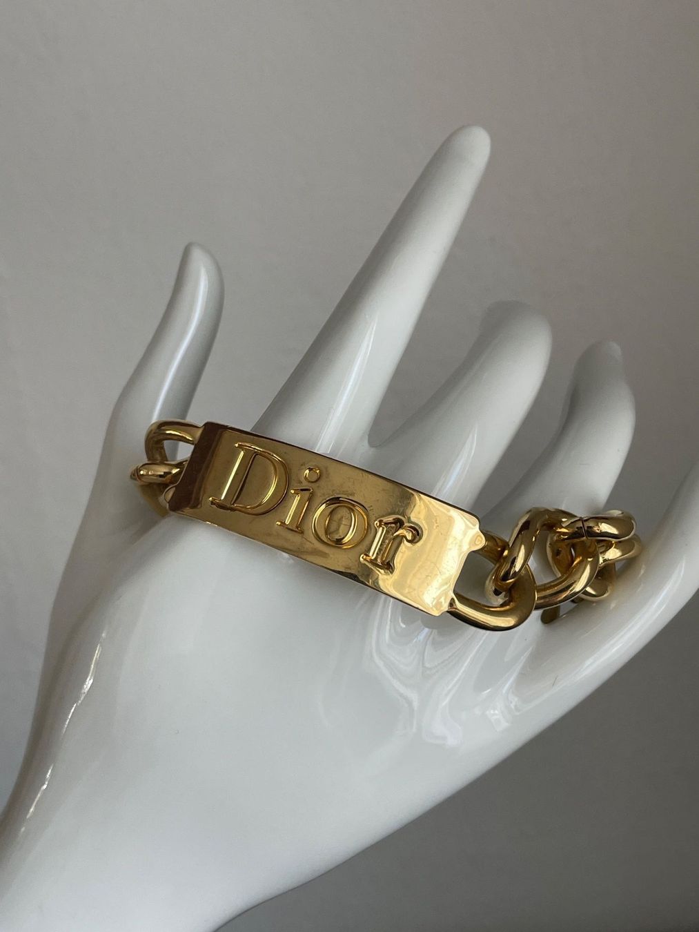 Dior Armbänder & -reifen: Vintage Dior Statement-Armband in Goldoptik – Gebraucht aus Neuhausen am Rheinfall von noelle0810 1