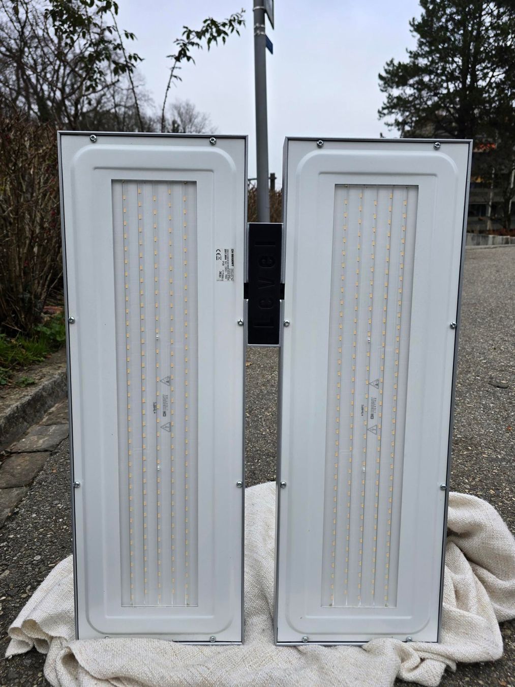 Regent Lampade: Regent Level LED Bürostehleuchte – Usato da Worblaufen venduto da gra_6v57 2