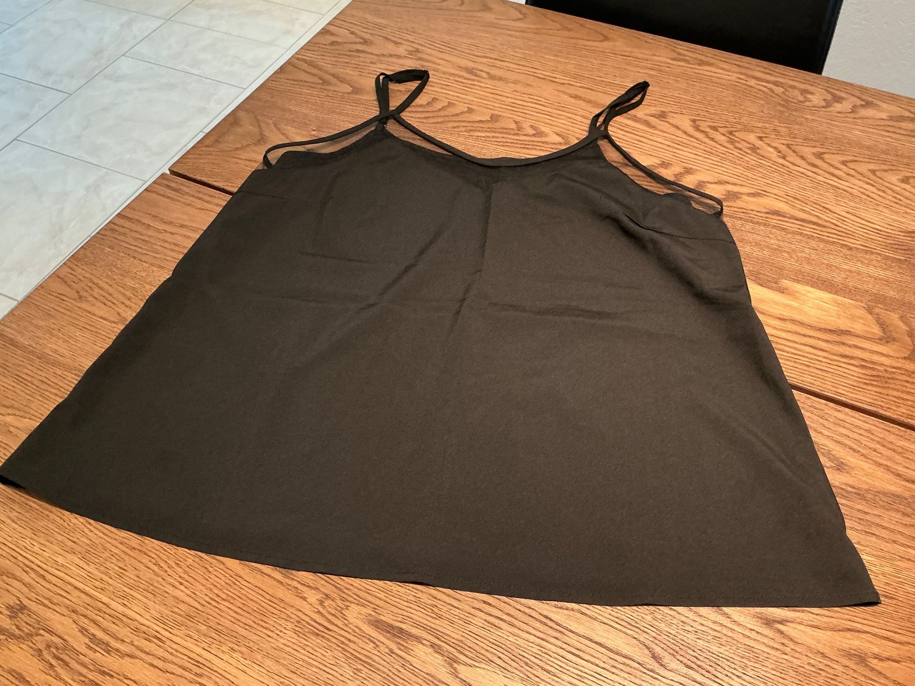 Top: Schwarzes Top mit Tüll Gr. 44 - elegant & luftig – Nuovo (secondo la descrizione) da Würenlos venduto da sweety5436 1
