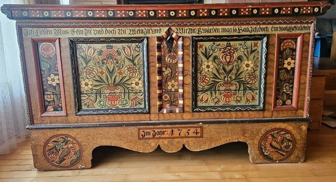 Cassapanche: Truhe gemalt 1754 – Usato da Tschingel venduto da Olivia.S 1