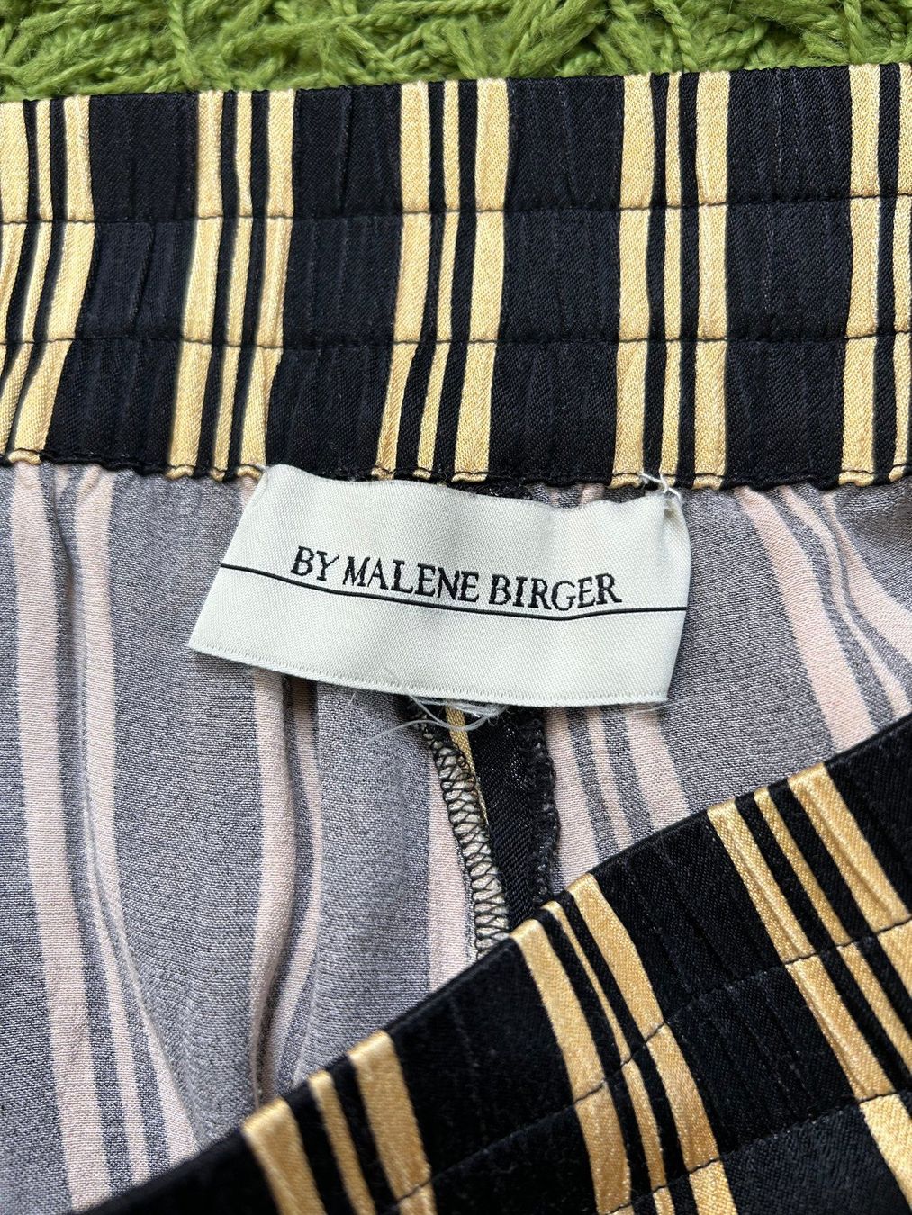 Malene Birger Pantaloni: BY MALENE BIRGER / Hose (Gr.36) – Usato da Dietlikon venduto da Mankai 2