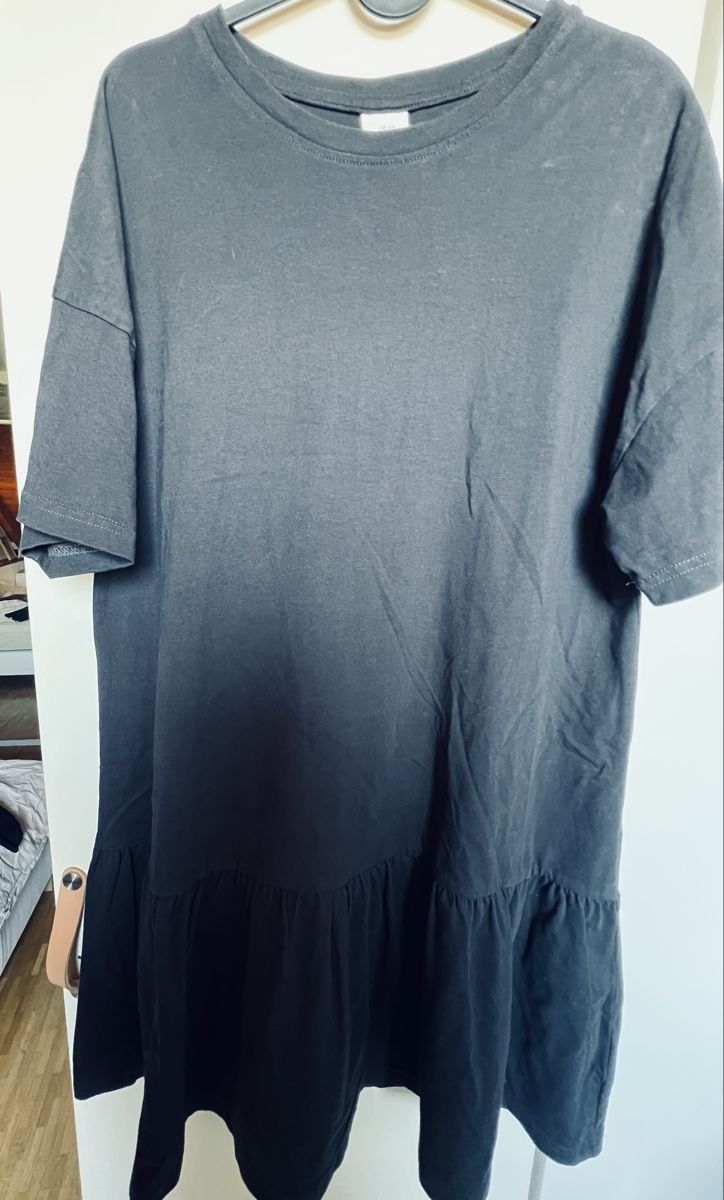 H&M Vestiti: Robe t-shirt noire décontractée Taille S – Usato da Fribourg venduto da alex_afs 1