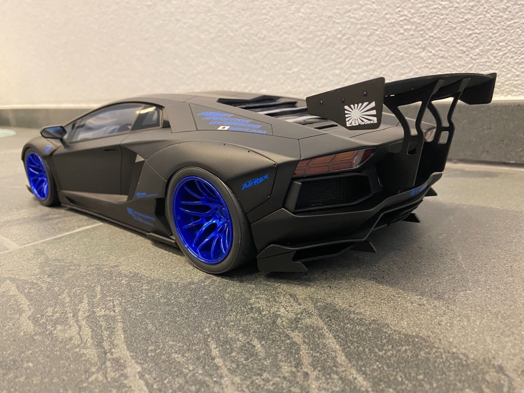 Kyosho Modellini d'auto: Lamborghini Aventador LB-Works 1:12 – Nuovo (secondo la descrizione) da Oftringen venduto da fah_6chf 3