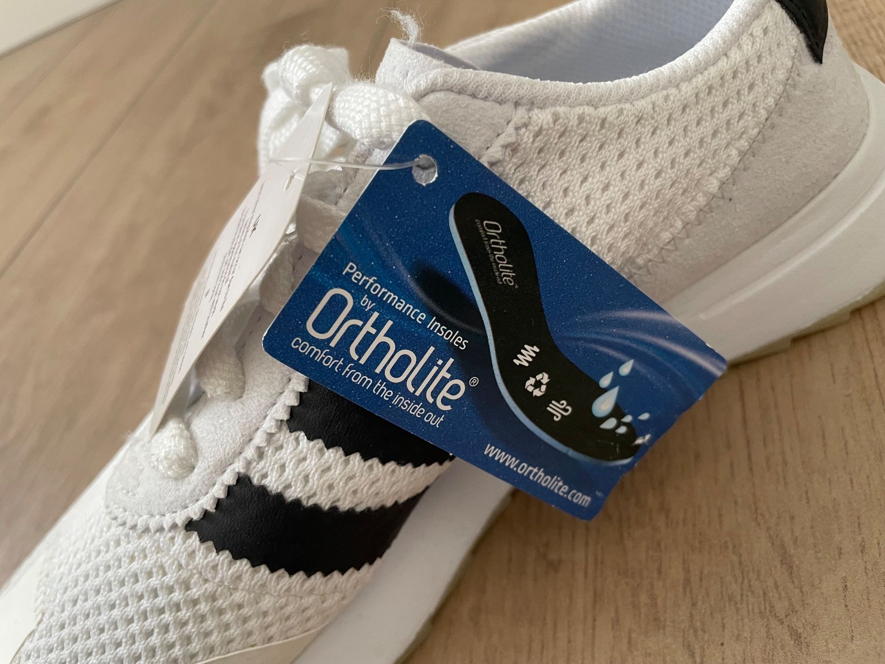 Adidas Scarpe da uomo: Adidas Turnschuhe Gr. 39 1/3 NEU – Nuovo (secondo la descrizione) da Waltenschwil venduto da hansnine 4