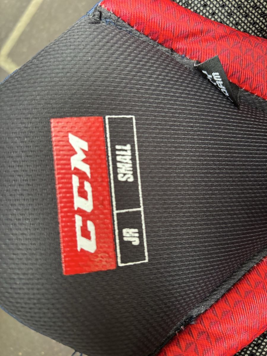 Ccm Schutz & Schoner: CCM Jetspeed Ft 390 Eishockey Shutzhose  – Gebraucht aus Winterthur von niemim 1