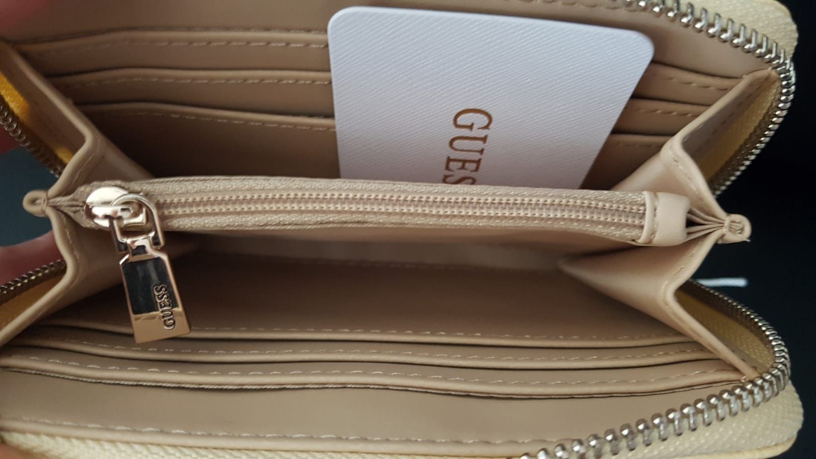 Guess Portamonete: Geldbörse Guess. – Nuovo e nell'imballaggio originale da Zürich venduto da ata_c8nh 7