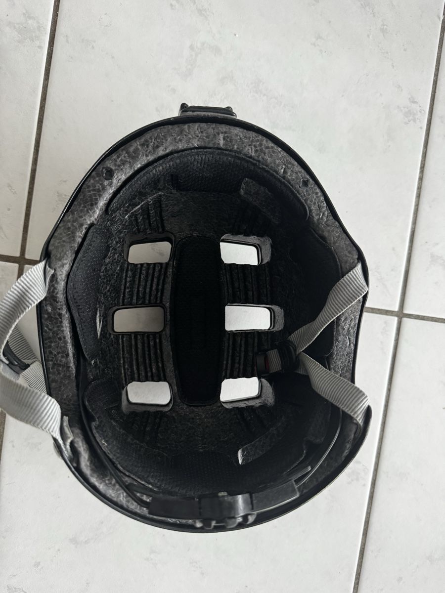 Uvex Caschi: Uvex Velo Helm – Usato da Bassersdorf venduto da mmikolaj 2