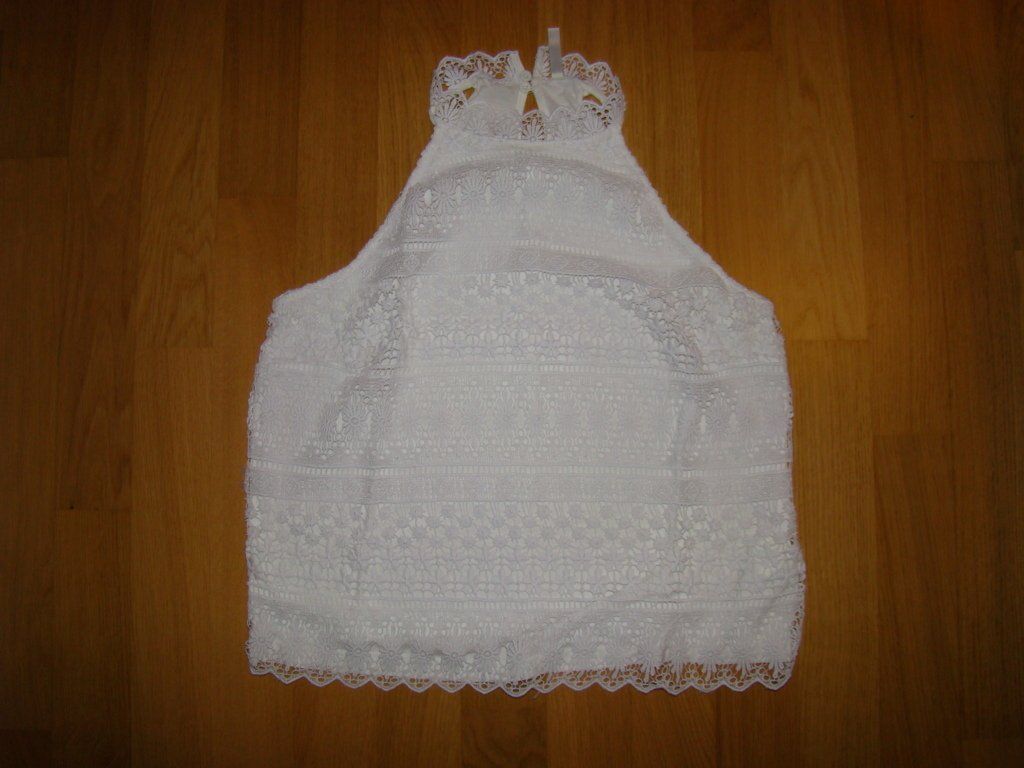 Stradivarius Top: Stradivarius, top blanc (dentelle) – Nuovo (secondo la descrizione) da Lussery-Villars venduto da pousinete02 2