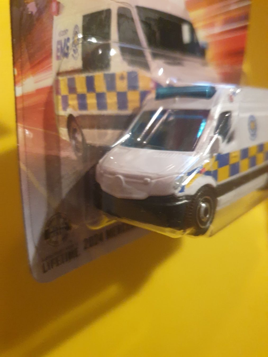 Matchbox Modellini d'auto: Matchbox 2024 MERCEDES-BENZ SPRINTER AMBULANCE – Nuovo e nell'imballaggio originale da Oftringen venduto da Rotor 4