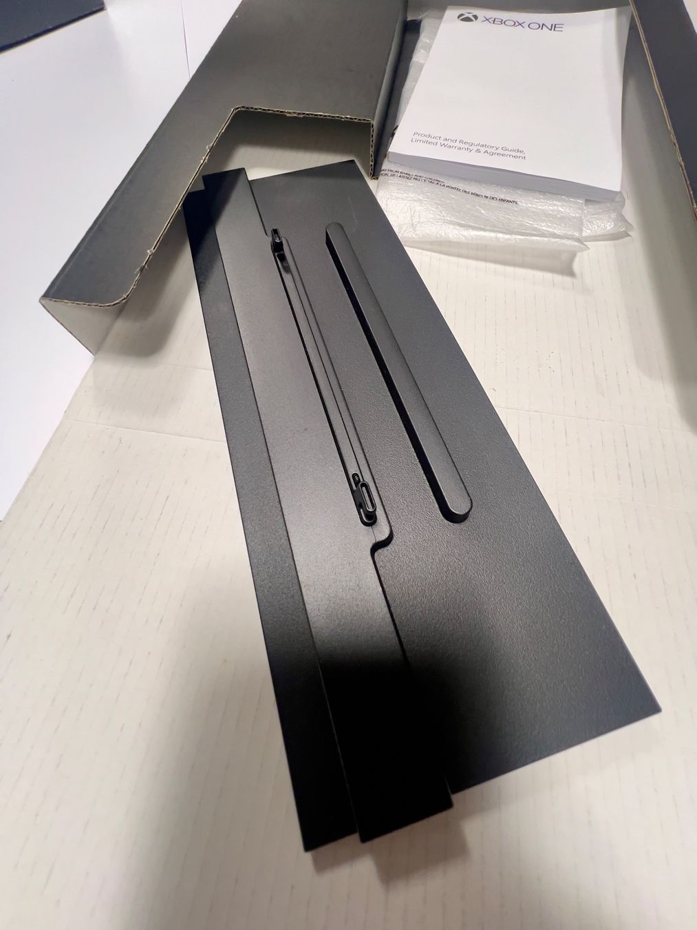Microsoft Konsolen: XBox Project Scorpio Edition 1TB 4k – Gebraucht aus Sion von ROBY_ROBY_ROBY 7