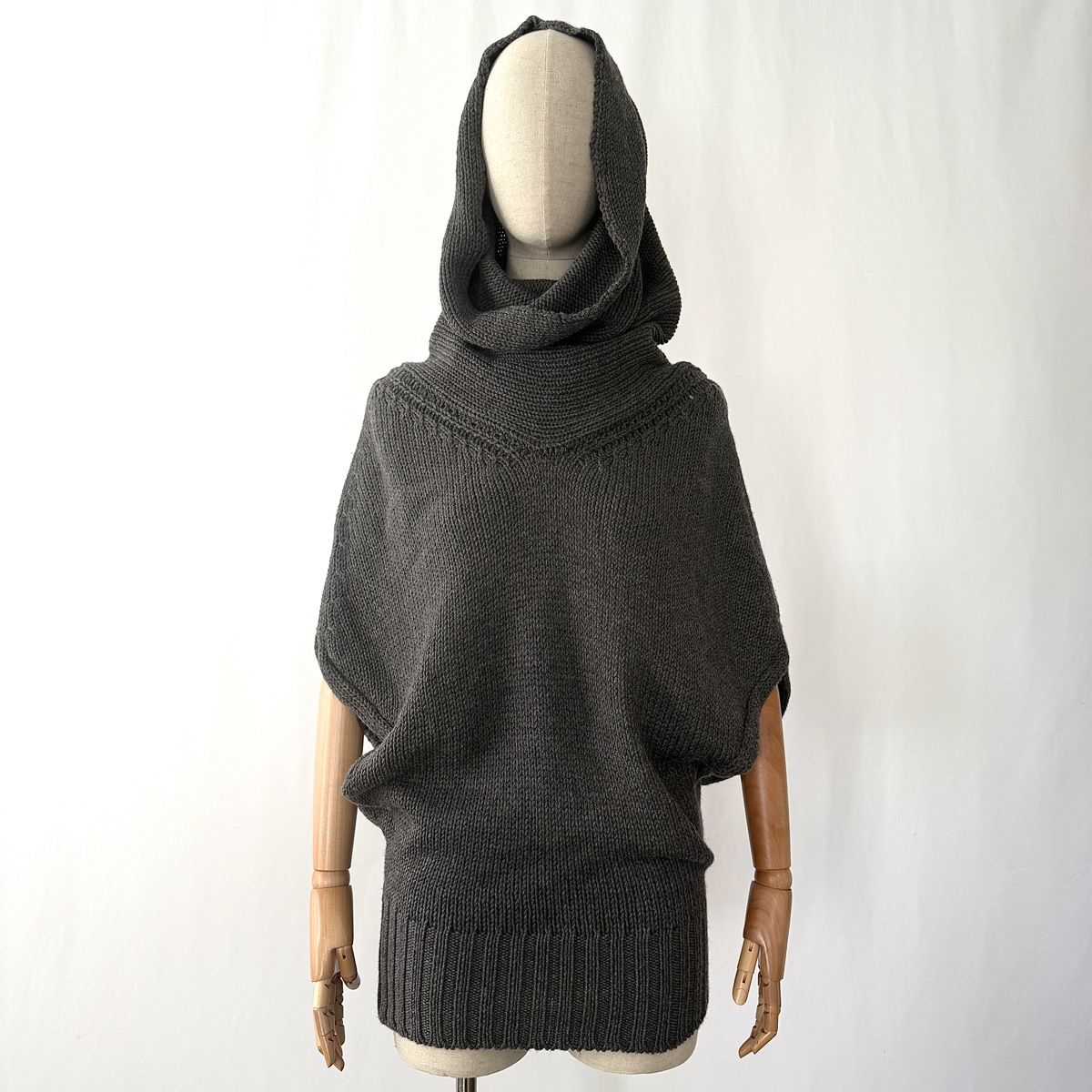 Vestiti: ISABEL BENENATO New Archive Knitted Pullover Dress – Nuovo (secondo la descrizione) da Emmen venduto da Avviivva_Com2023