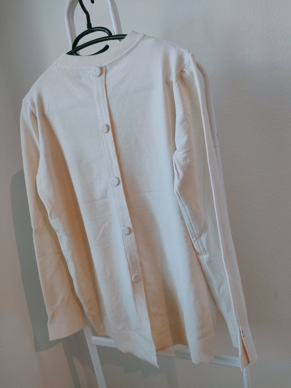 Maglioni & Felpe: Damen Pulli beige mit Knöpfen – Nuovo (secondo la descrizione) da Dietikon venduto da MJ_Sporting 3