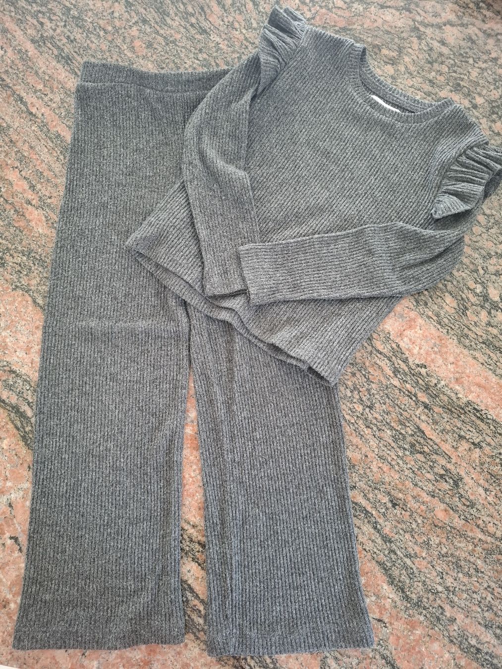 Maglioni & Felpe: Strickset gr. 122 – Usato da Hohtenn venduto da Babs87