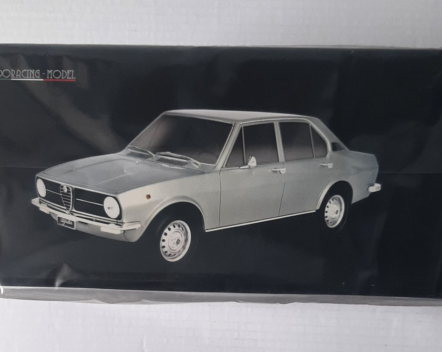 Cartamodelli: ALFA ROMEO ALFETTA 1:18 – Nuovo e nell'imballaggio originale da Bellinzona venduto da a.mar 2