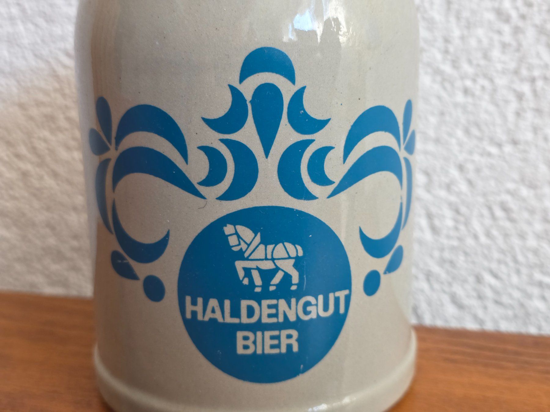 Bicchieri: Haldengut Bier Steingut Bierkrug / Humpen – Usato da Lommis venduto da 0815undmehr 1