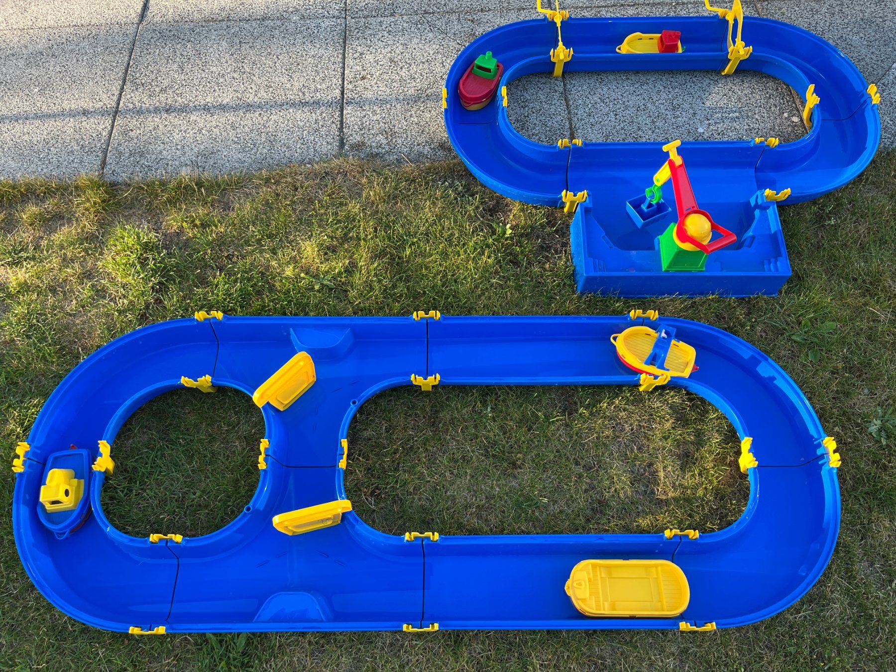 Aquaplay Giocattoli: Wasserbahn Aquaplay Waterplay – Usato da Lützelflüh-Goldb venduto da Fresu8