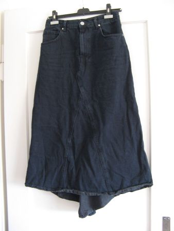Jeans Jupe schwarz Gr. L von Zara (eigentl. Gr. 38)