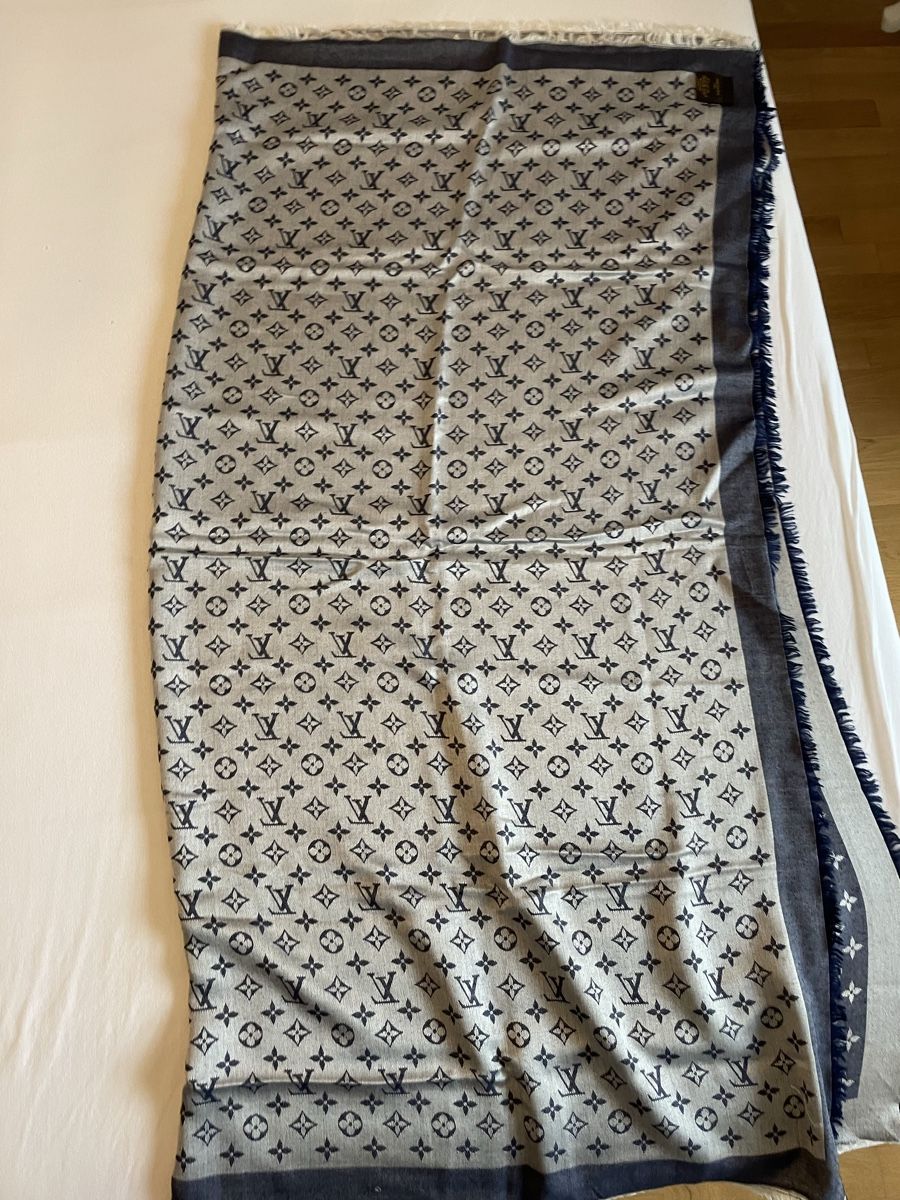 Louis Vuitton Foulard & Sciarpe: Louis Vuitton Schal / Neupreis CHF 540.- – Nuovo (secondo la descrizione) da Oberarth venduto da abi127 3
