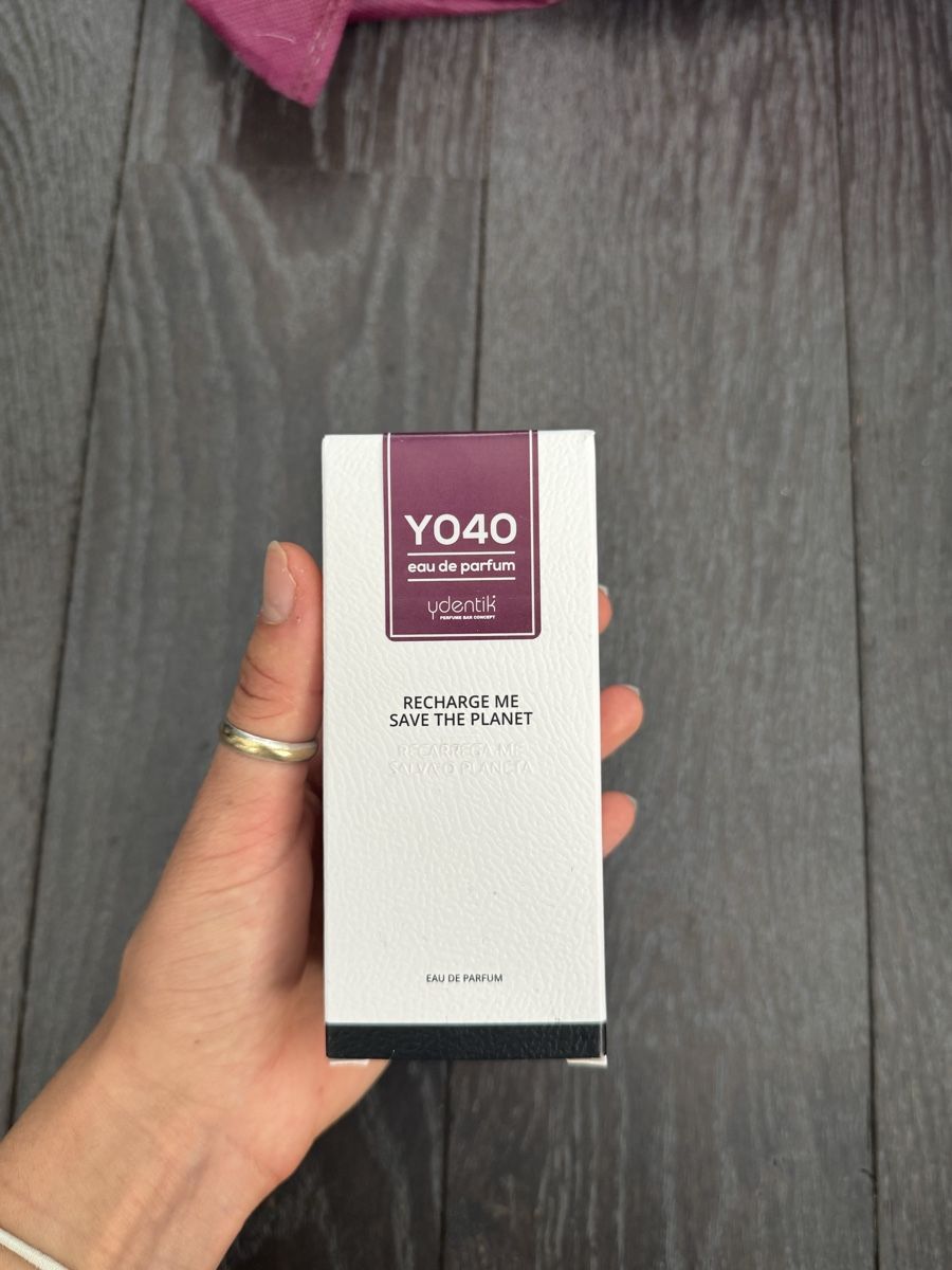 Parfums & Eau de Toilette: Ydentik YO40 Eau de Parfum 50ml Neuwertig – D'occasion à St. Gallen par bea_9qzt