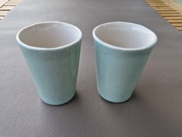 2 selbstgemachte Tassen aus Porzellan