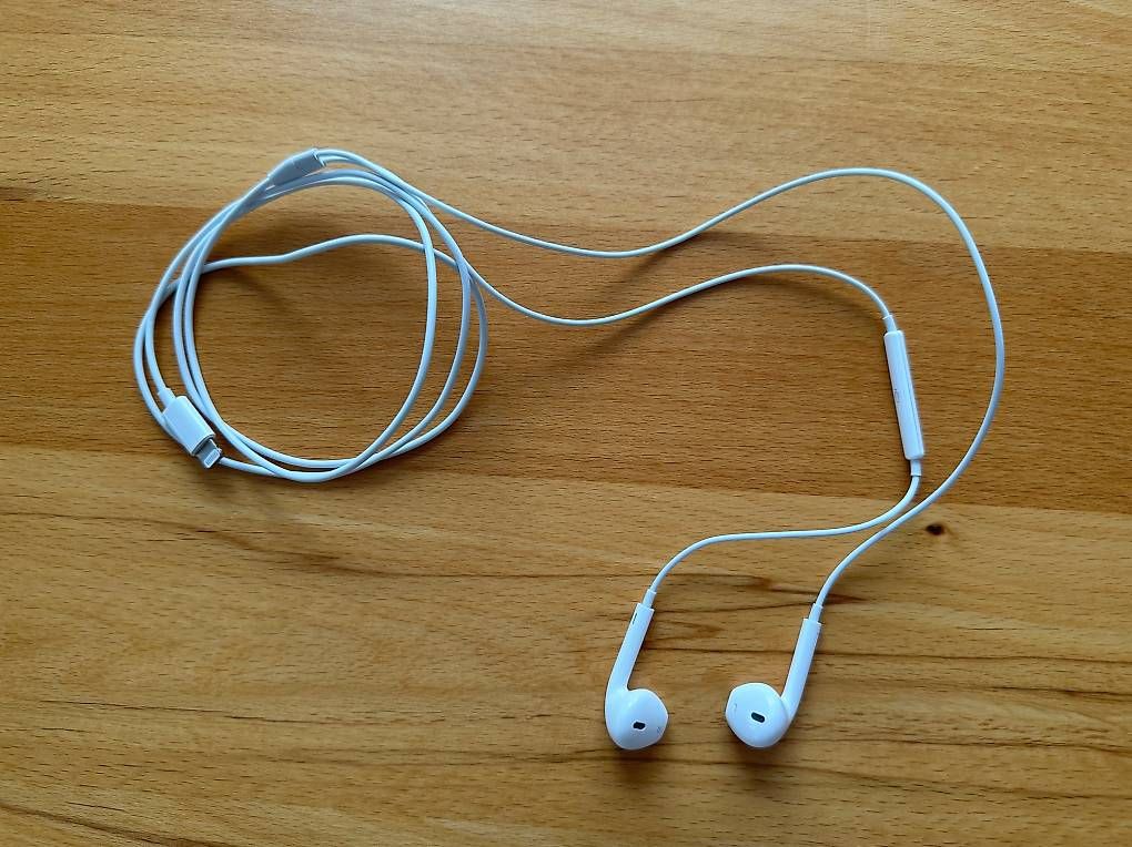 Cuffie: Apple EarPods mit Lightning – Nuovo e nell'imballaggio originale da Bottighofen venduto da ReneT68