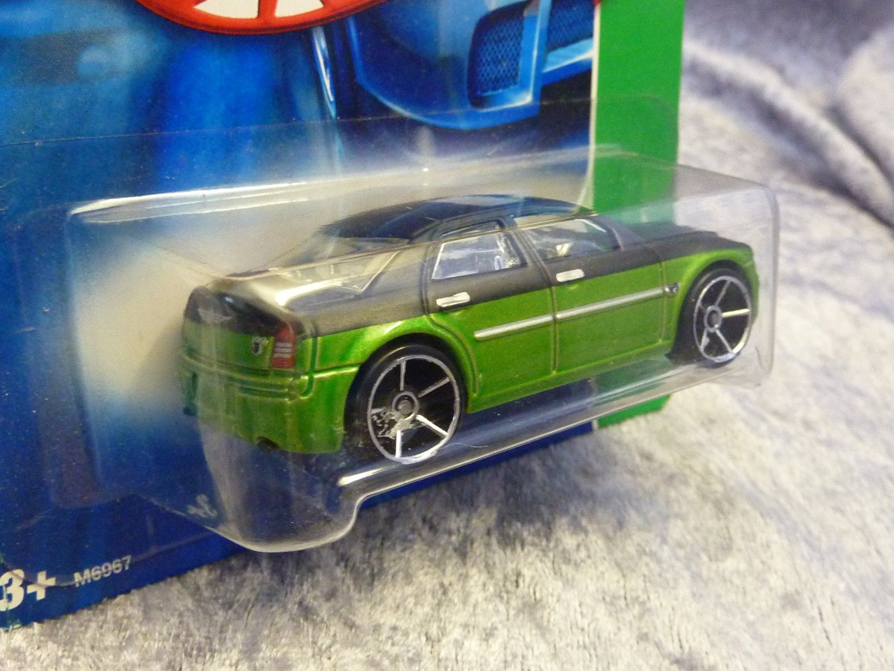 Chrysler Modellini d'auto: Chrysler 300C Treasure Hunts  1:64 – Nuovo e nell'imballaggio originale da Dürrenäsch venduto da Cobra1ch 2