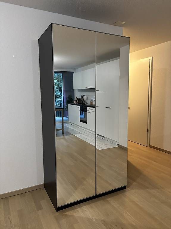 Armoires: Armoire IKEA – D'occasion à Fribourg par Brosciuttofunghi